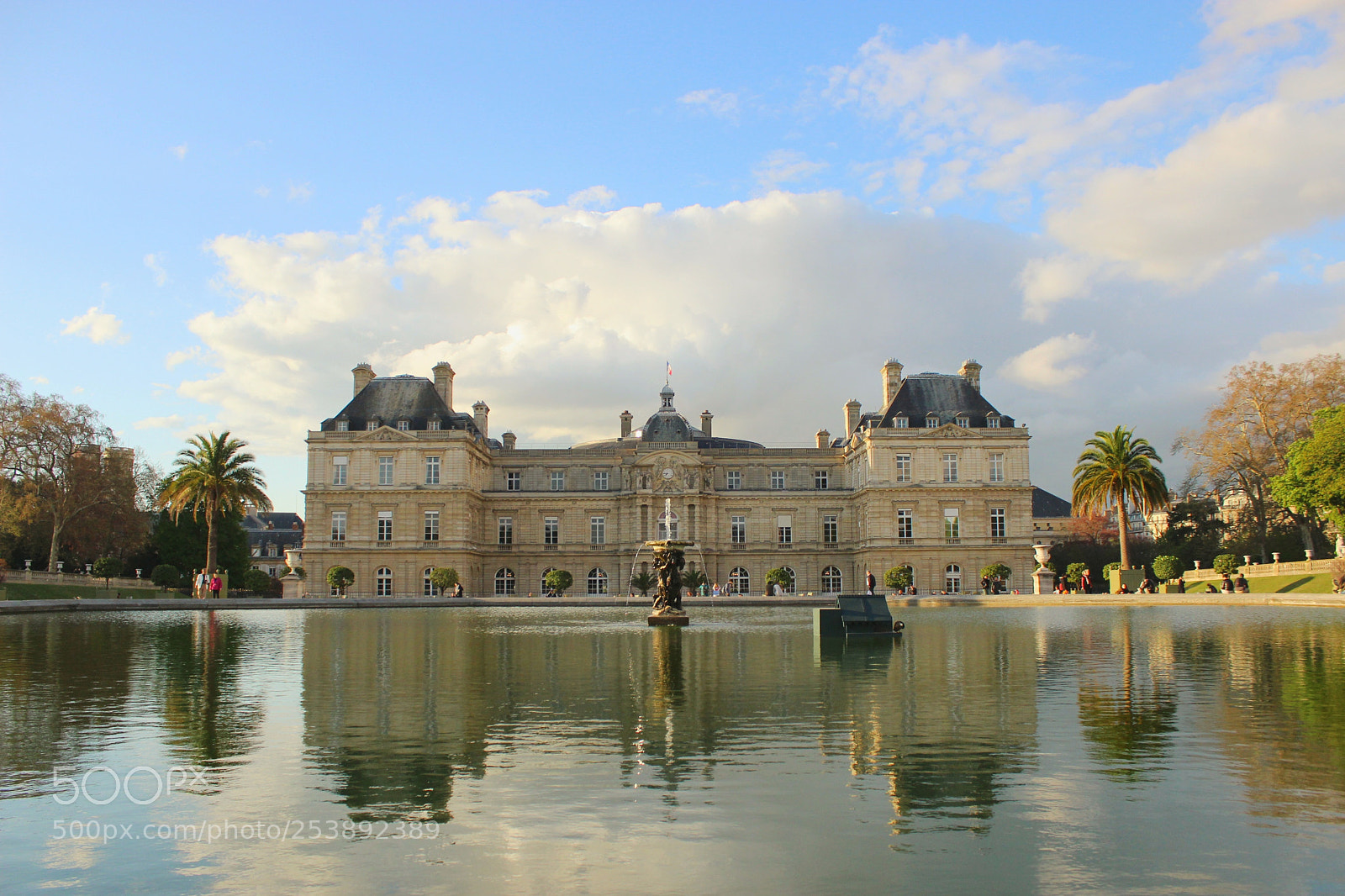 Canon EOS 600D (Rebel EOS T3i / EOS Kiss X5) sample photo. Luxembourg garden photography