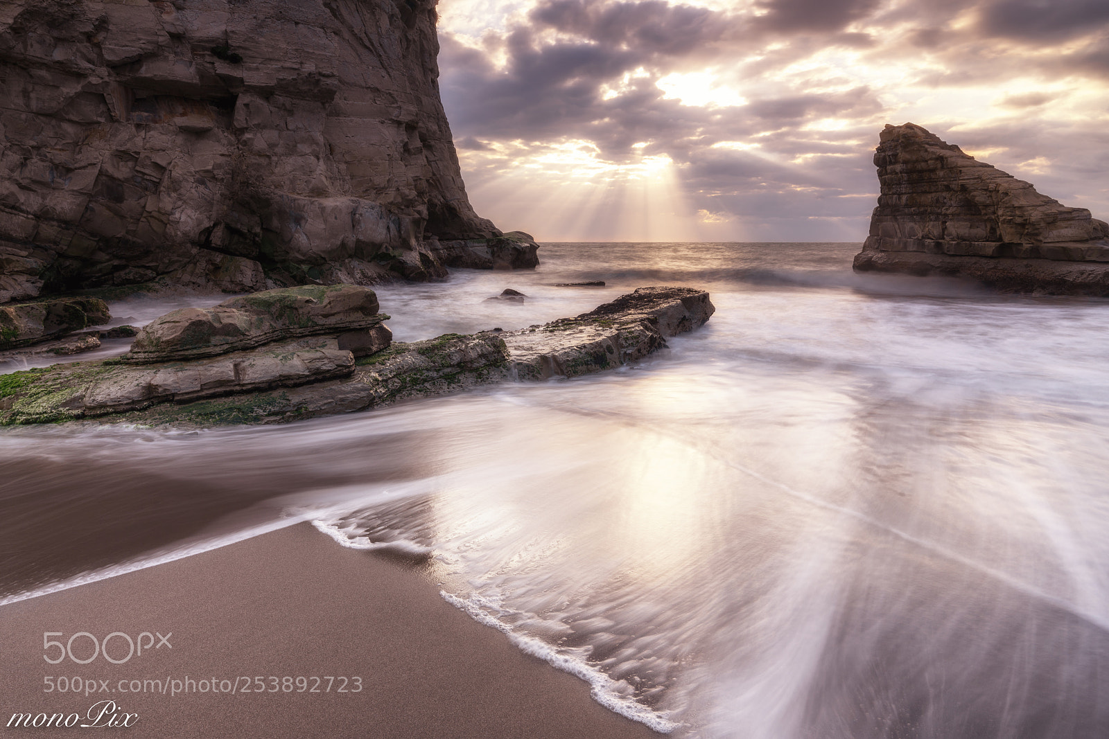 Sony a7R III sample photo. Light up the beach photography