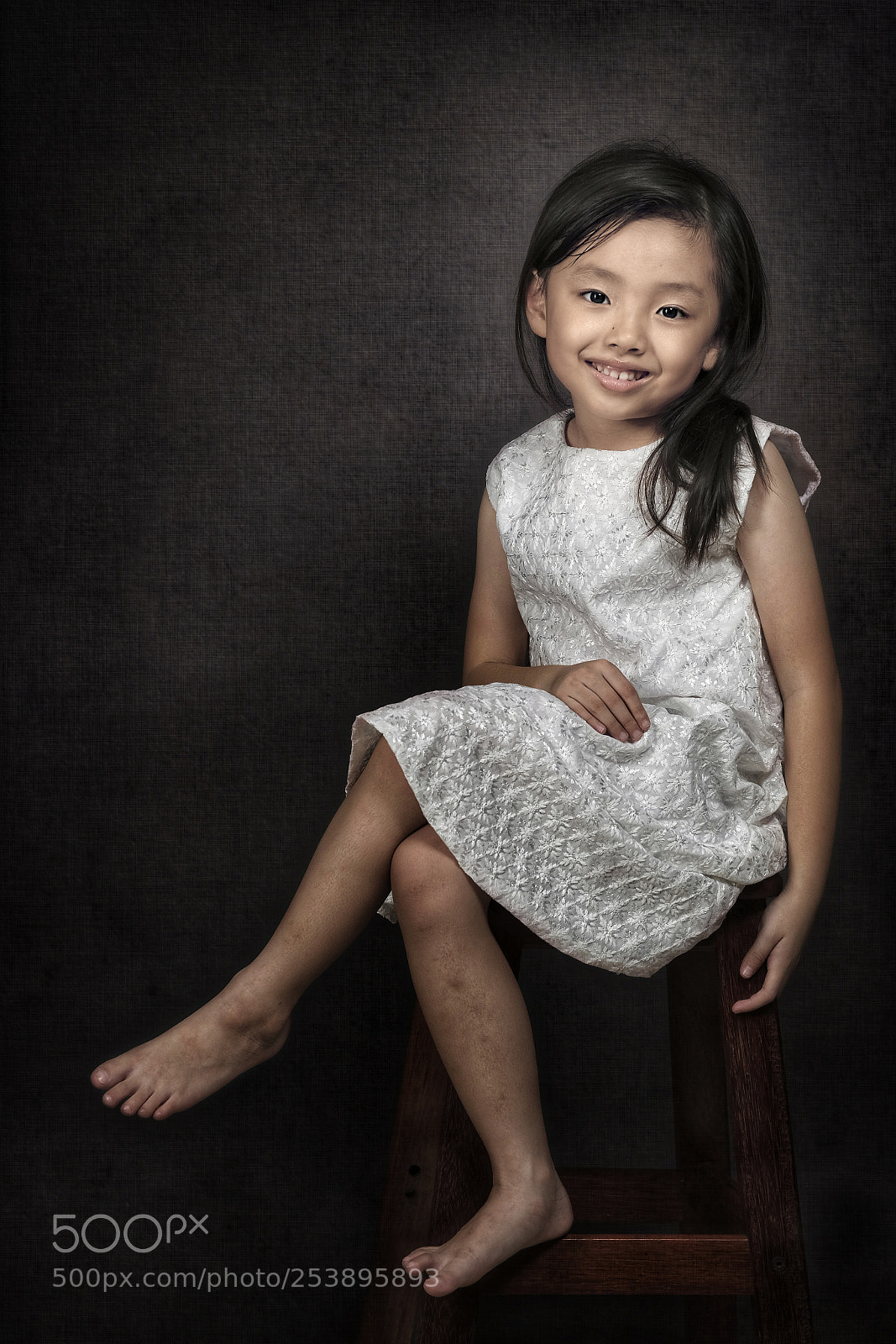 Fujifilm X-T2 sample photo. Little girl in white photography