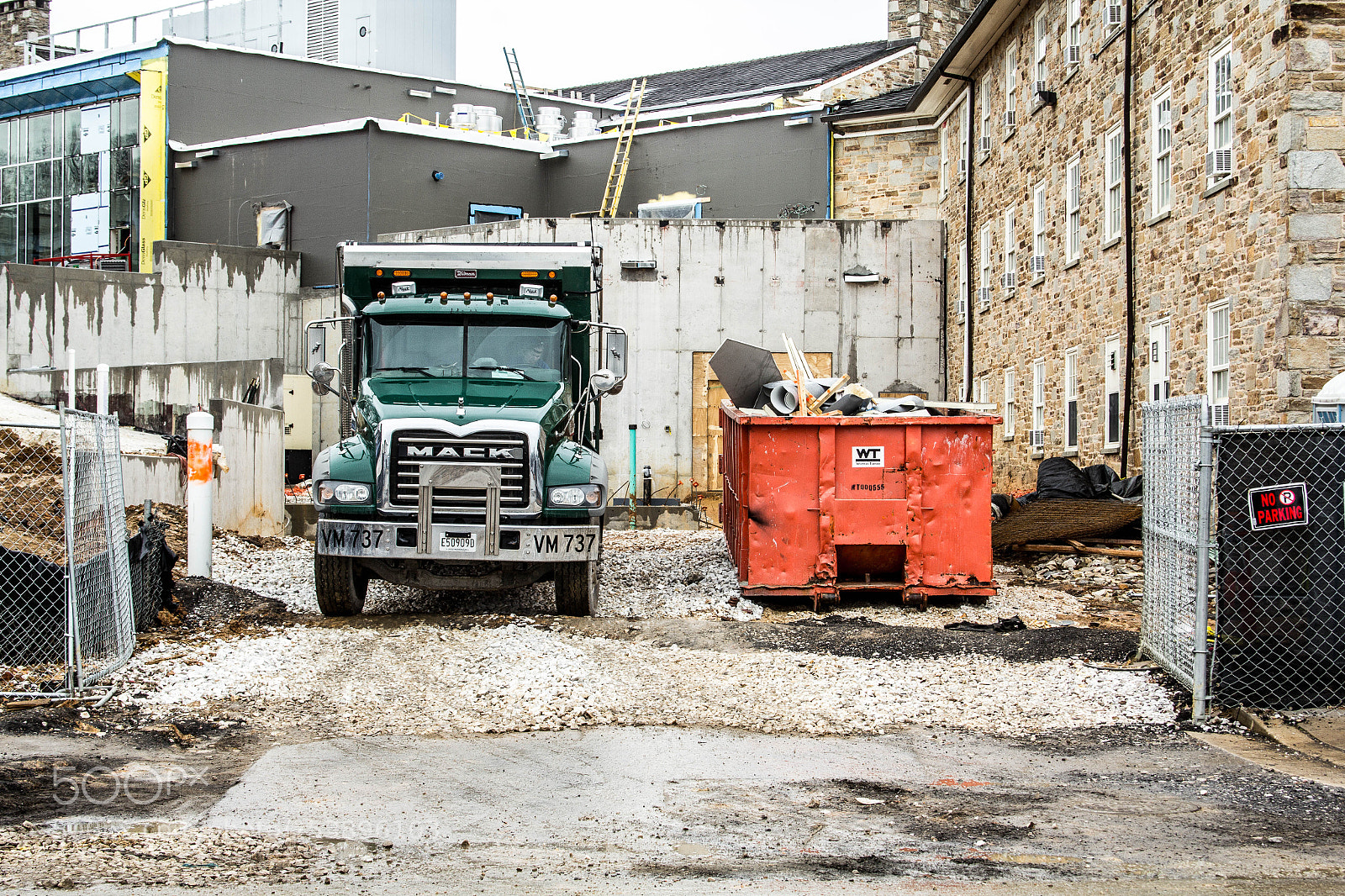 Canon EOS 60D sample photo. Construction/destruction photography