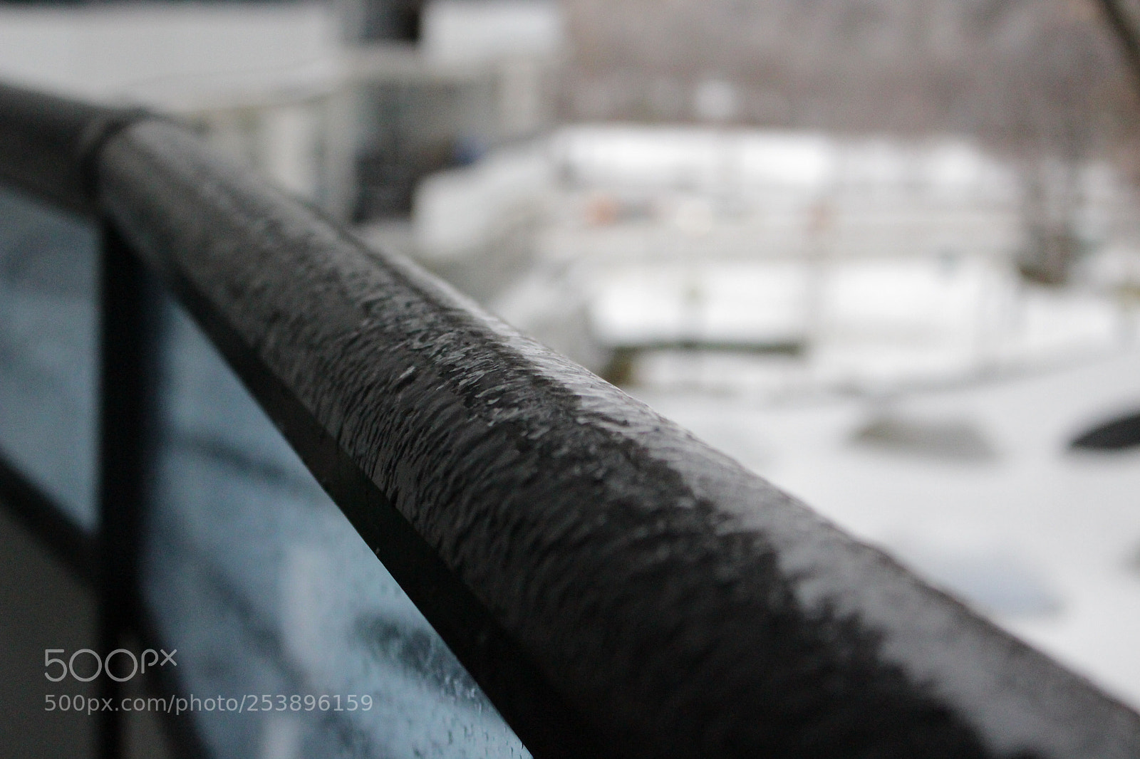 Canon EOS 100D (EOS Rebel SL1 / EOS Kiss X7) sample photo. Ice railing photography