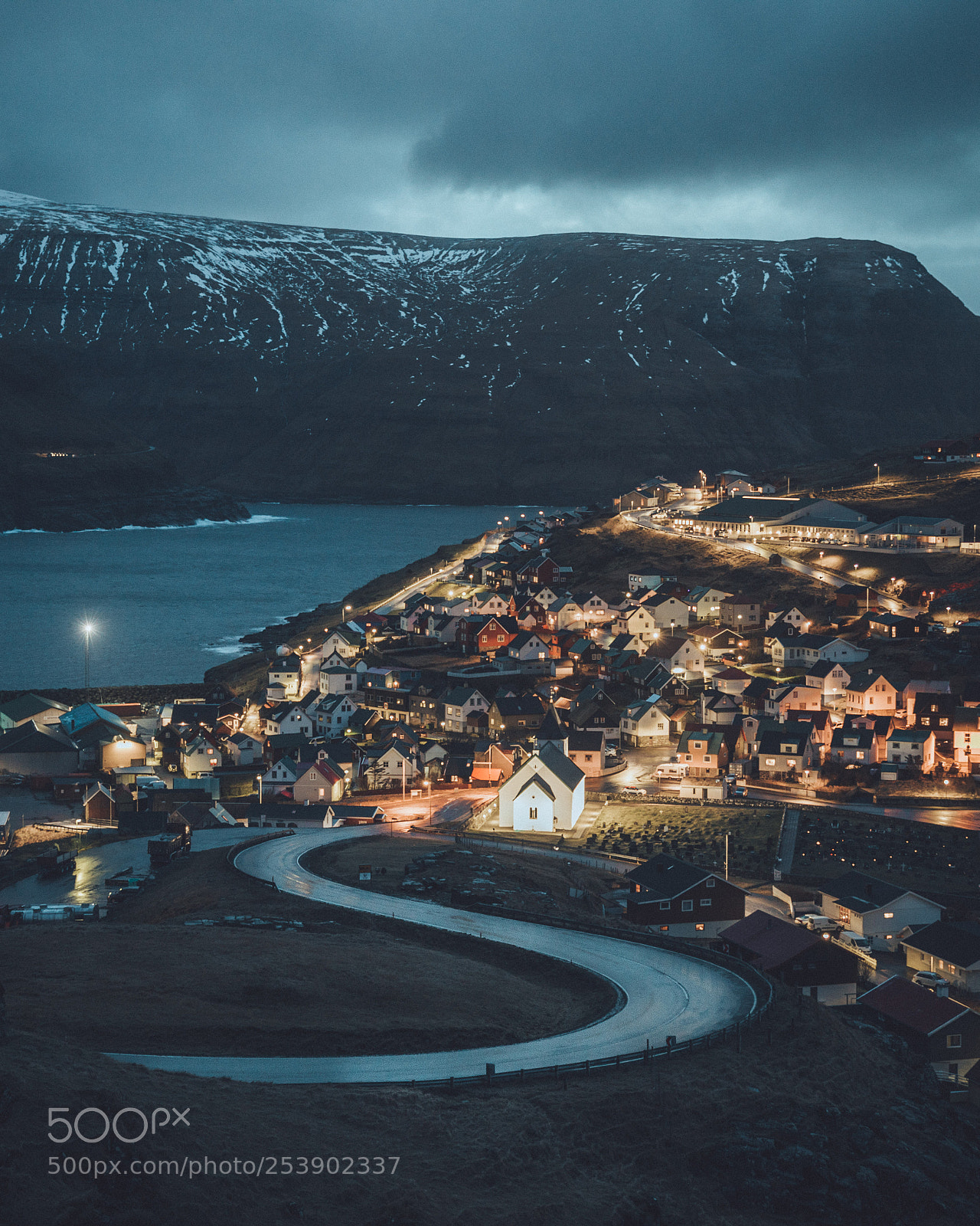 Canon EOS 5D Mark IV sample photo. Faroe blue hour photography