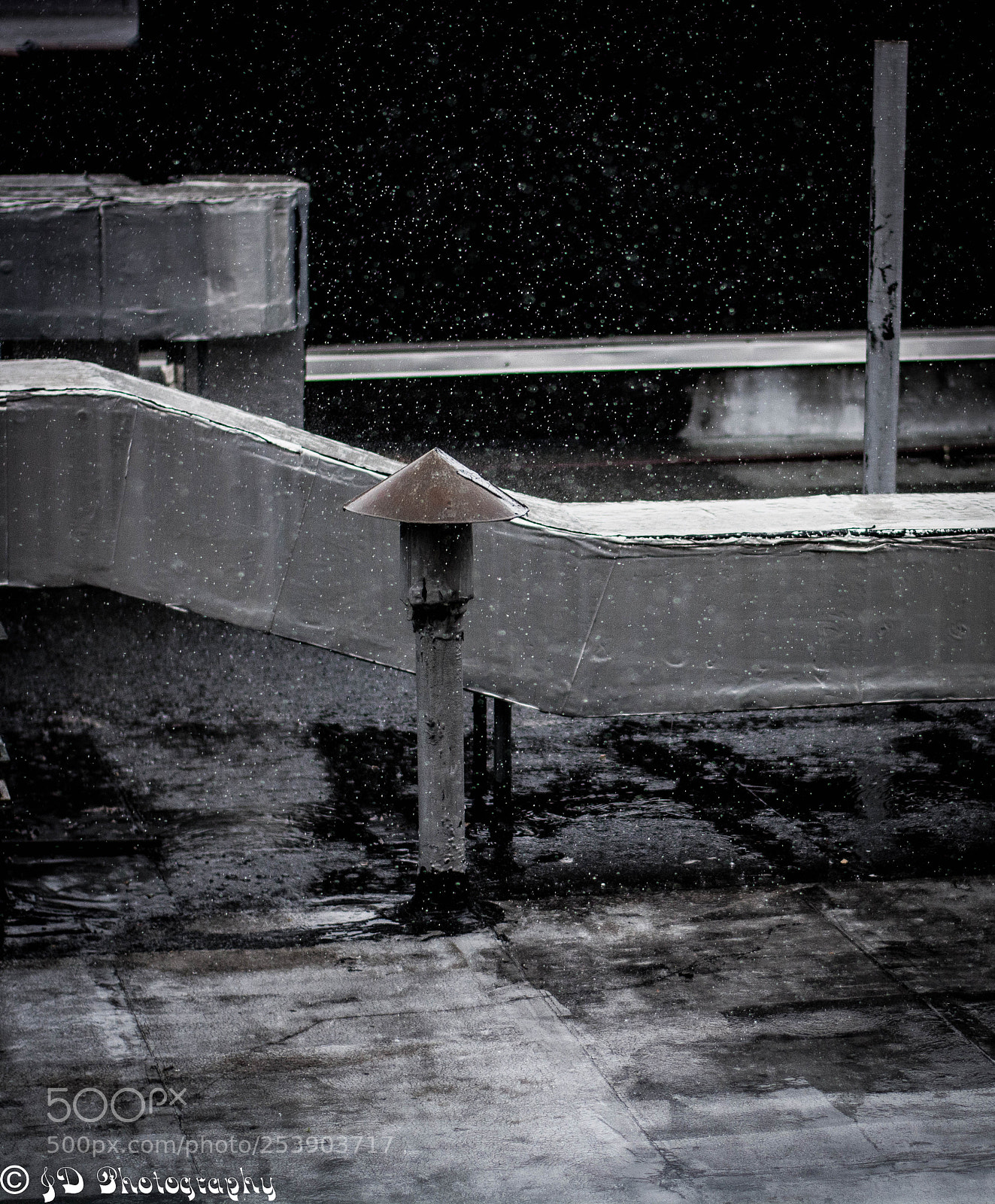 Nikon D7100 sample photo. Rooftop rain photography