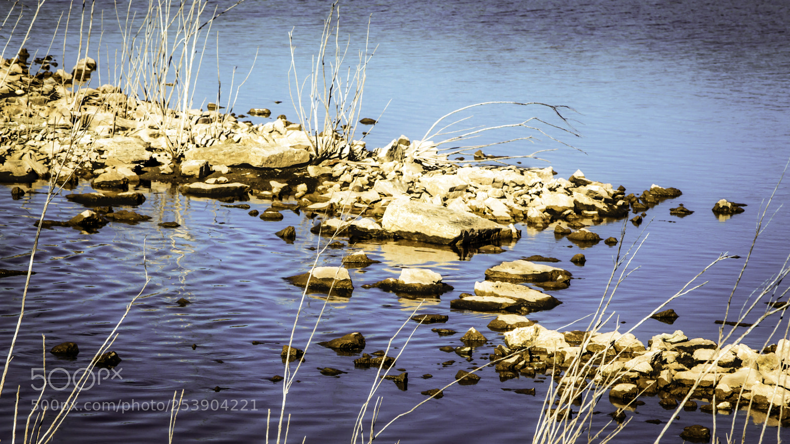 Canon EOS 650D (EOS Rebel T4i / EOS Kiss X6i) sample photo. Stones in the lake photography