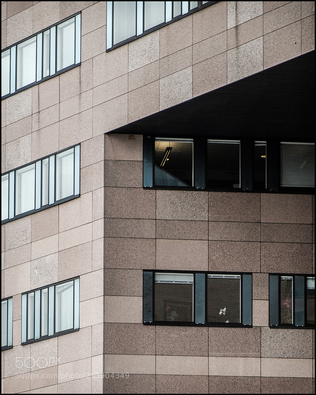 Fujifilm X-T20 sample photo. Detail of world trade photography