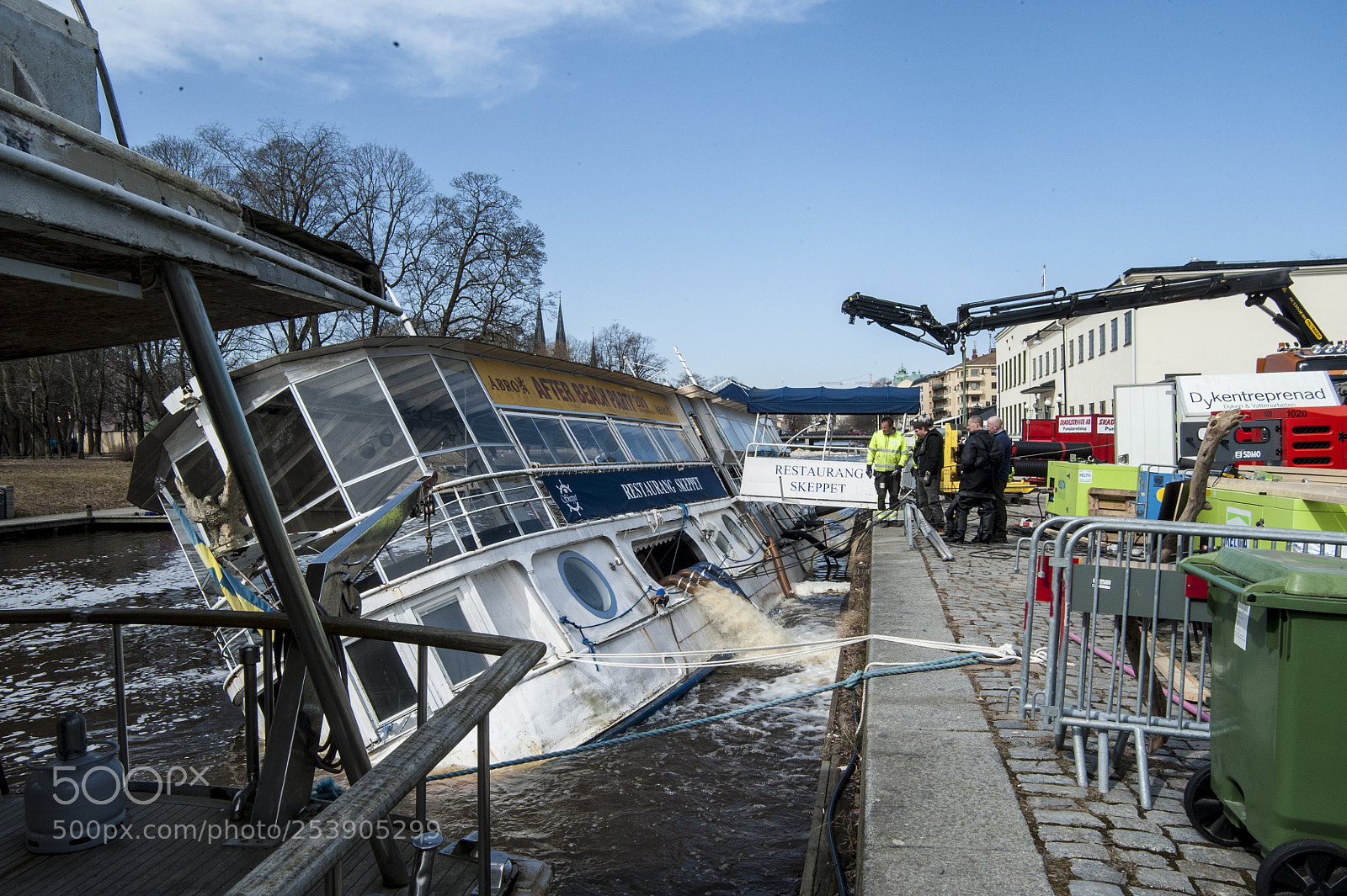 Nikon D700 sample photo. A ship with a photography