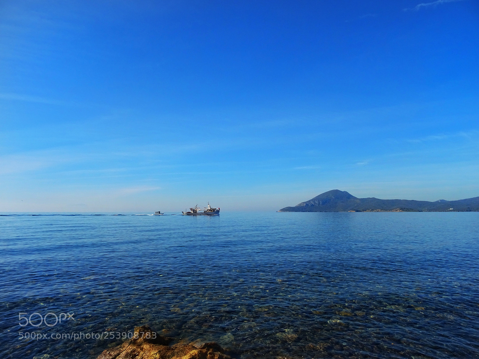 Sony DSC-HX60 sample photo. Deep blue photography