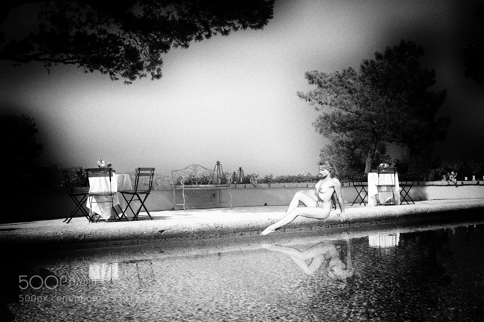 Canon EOS 70D sample photo. Swimming pool photography