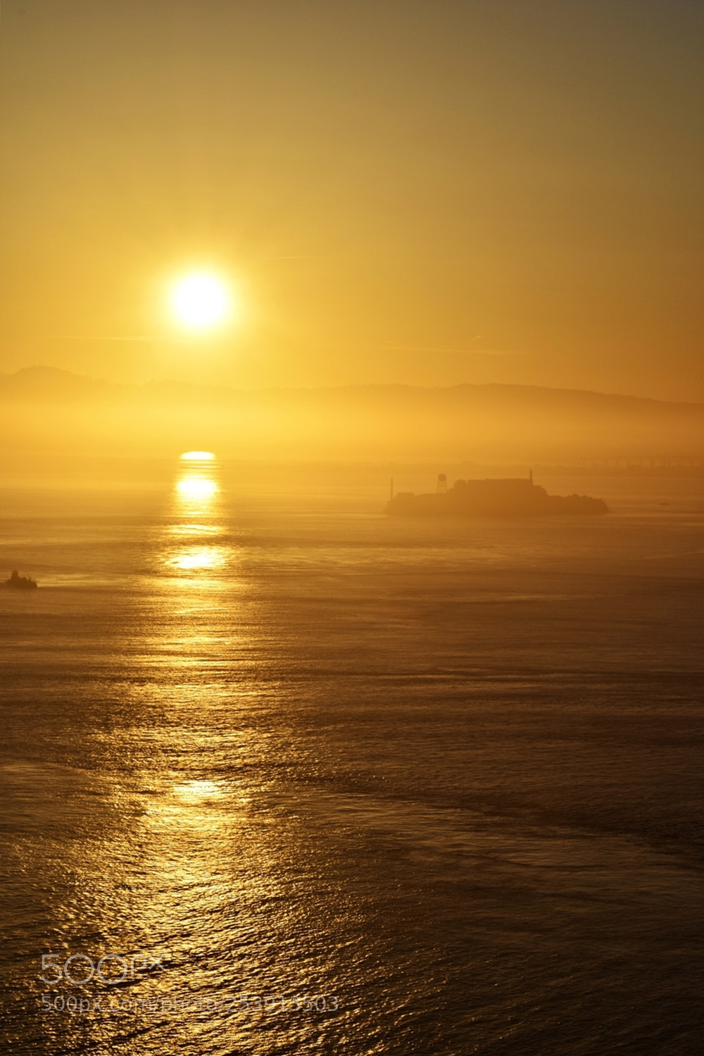 Nikon D3400 sample photo. Sunrise over the bay photography