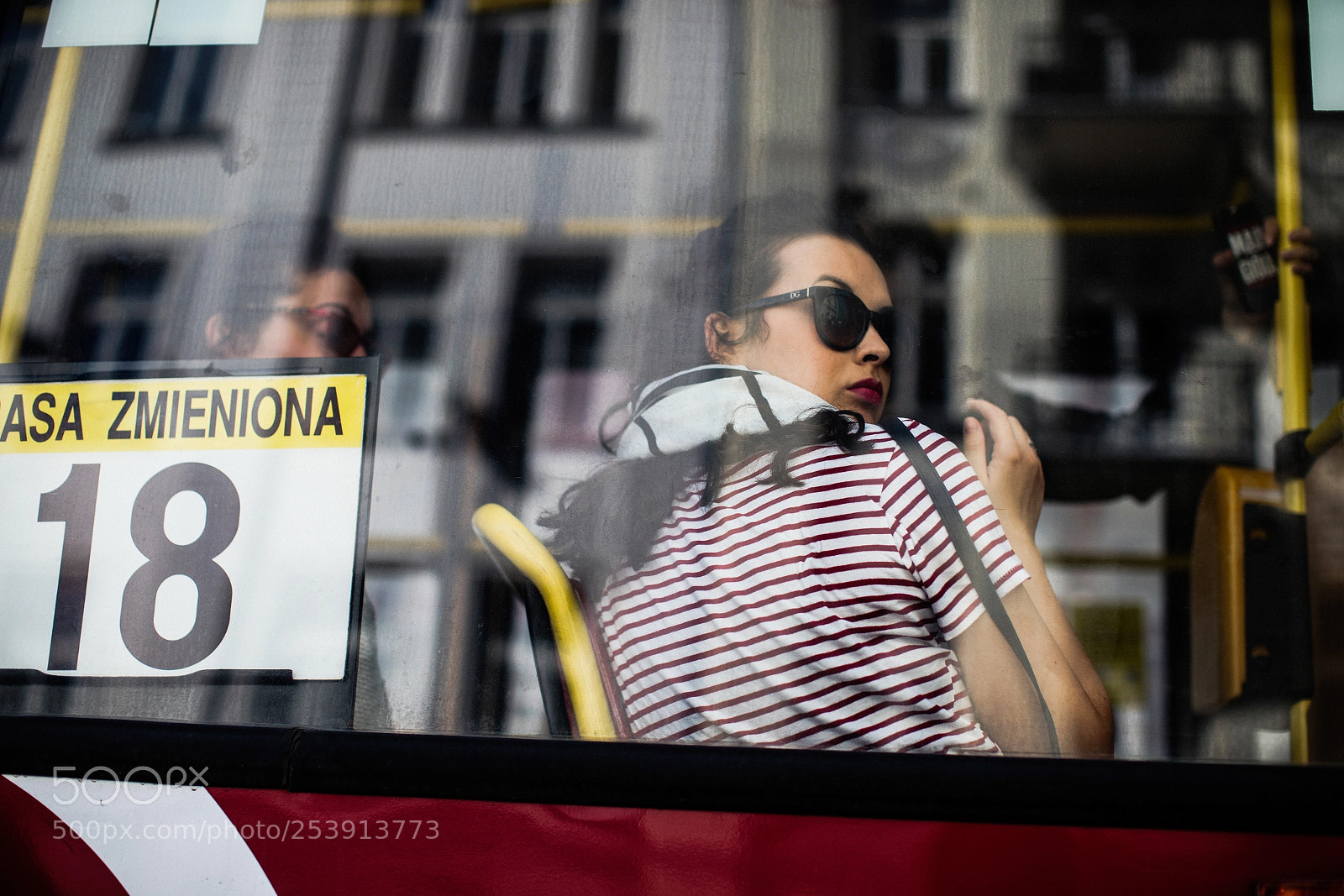 Canon EOS 6D Mark II sample photo. Sunglasses and lipstick photography