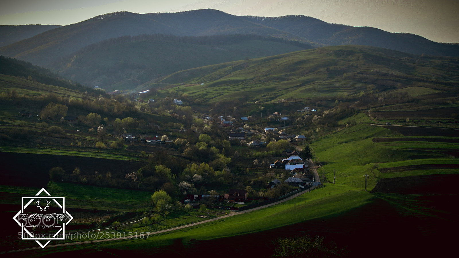 Canon EOS 1300D (EOS Rebel T6 / EOS Kiss X80) sample photo. Amazing landscape photography