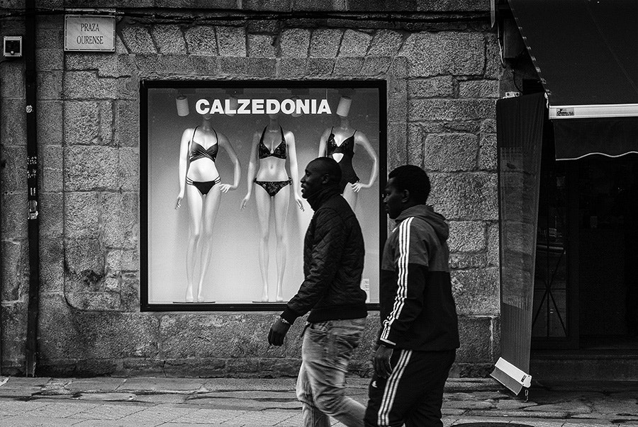 Olympus STYLUS1,1s sample photo. Calzedonia photography