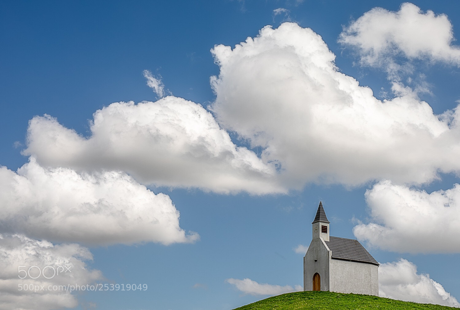 Canon EOS 5D Mark IV sample photo. Little church  photography