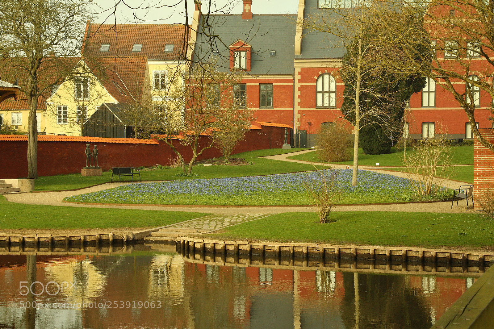 Canon EOS 700D (EOS Rebel T5i / EOS Kiss X7i) sample photo. Sightseeing ribe photography