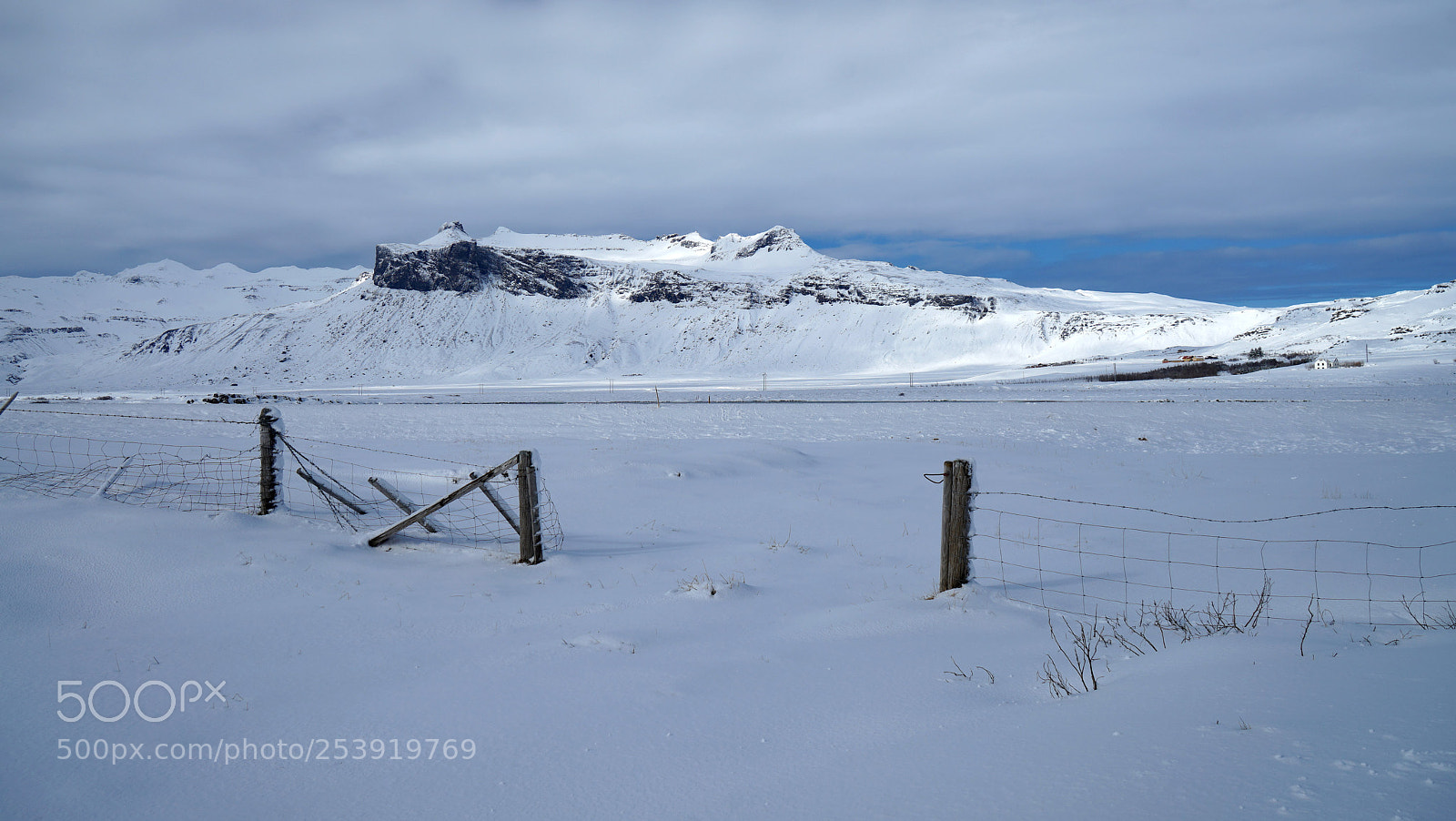 Sony a7 sample photo. Fence in the snow photography