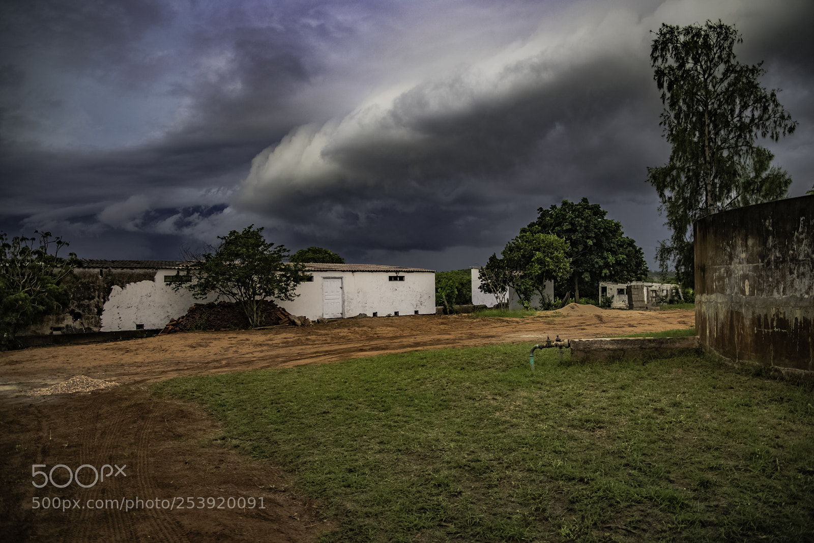 Canon EOS 6D Mark II sample photo. The storm at maxamba photography
