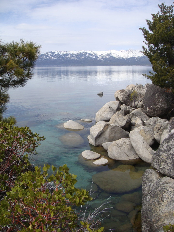 Sony DSC-T200 sample photo. Window to tahoe photography