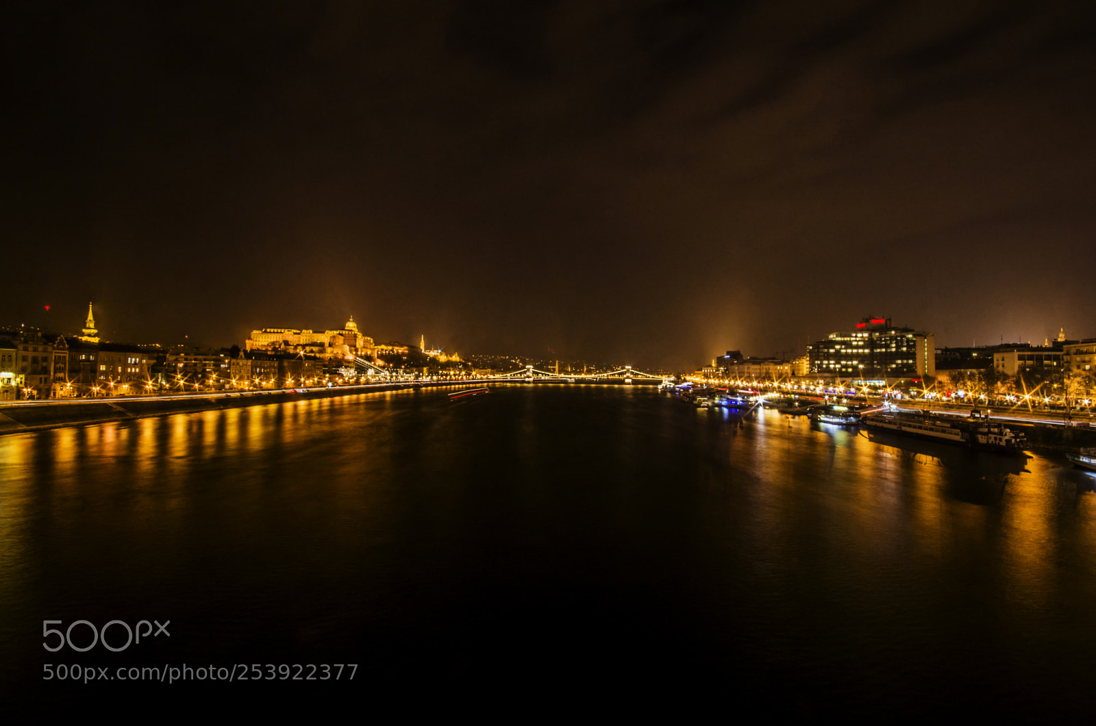 Pentax K-5 sample photo. Danube'n'budapest photography