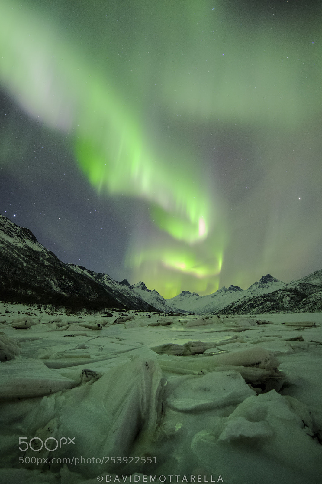 Canon EOS 6D Mark II sample photo. Magic lofoten photography
