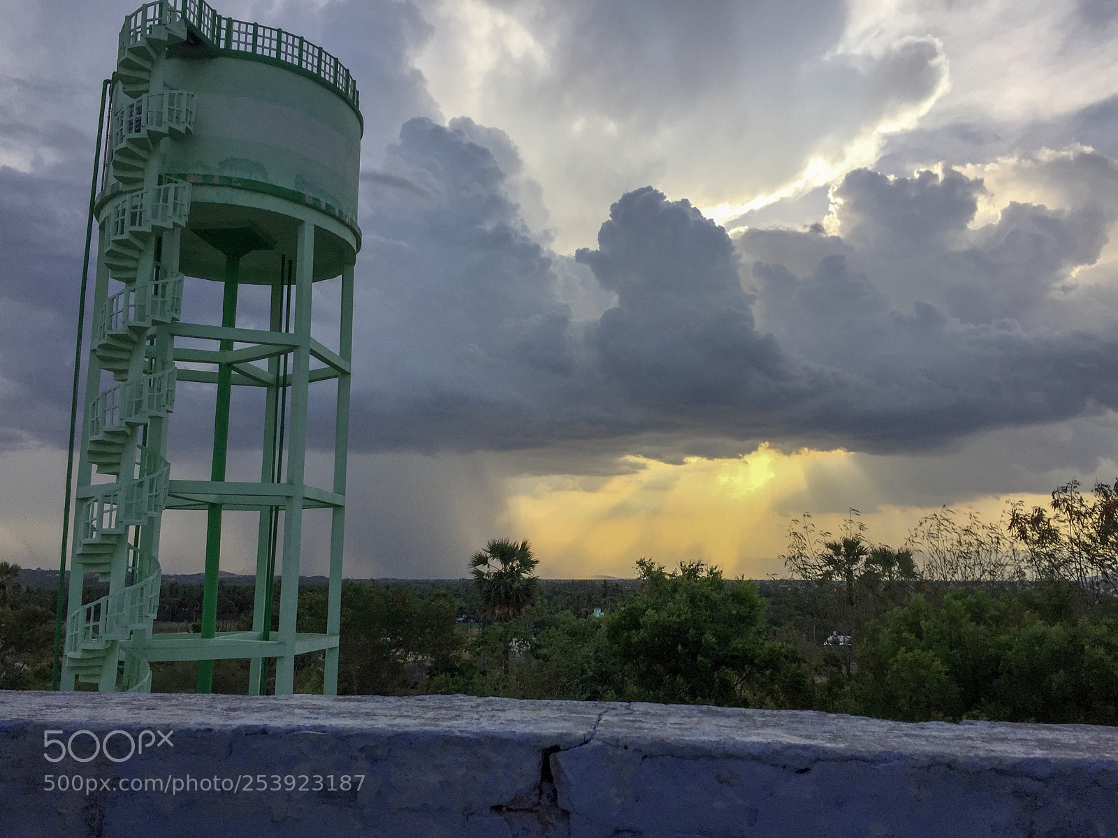 Apple iPhone 6 sample photo. Dark clouds photography