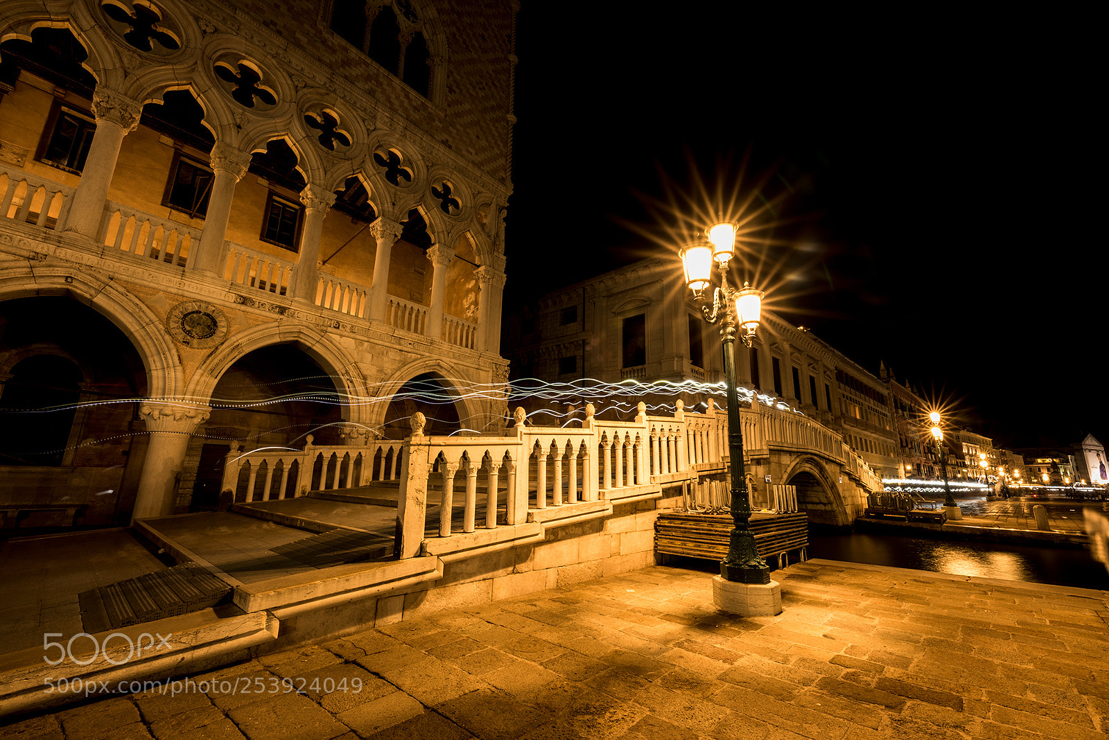 Nikon D810 sample photo. Venice night photography