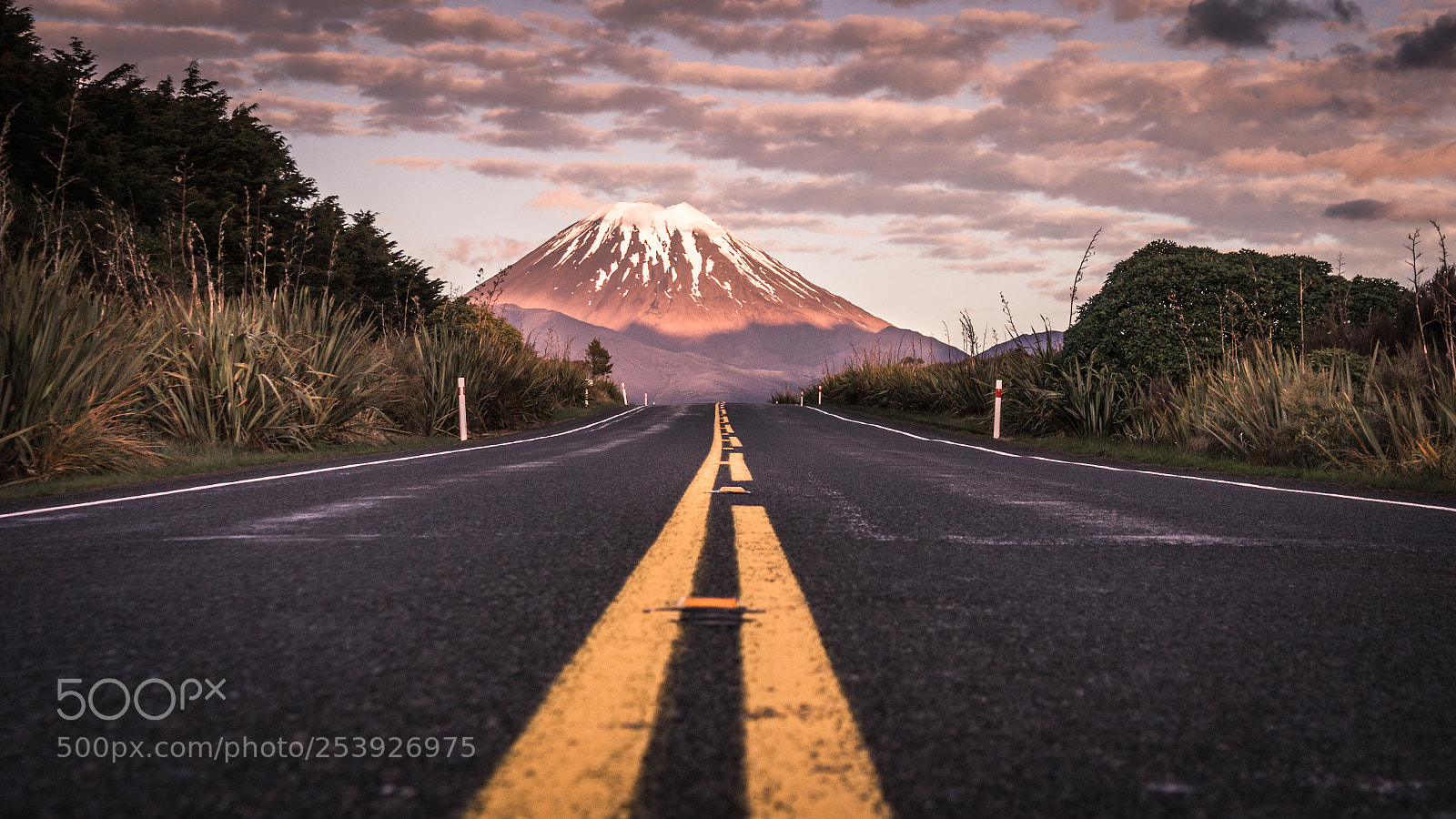 Canon EOS 600D (Rebel EOS T3i / EOS Kiss X5) sample photo. Mount doom photography