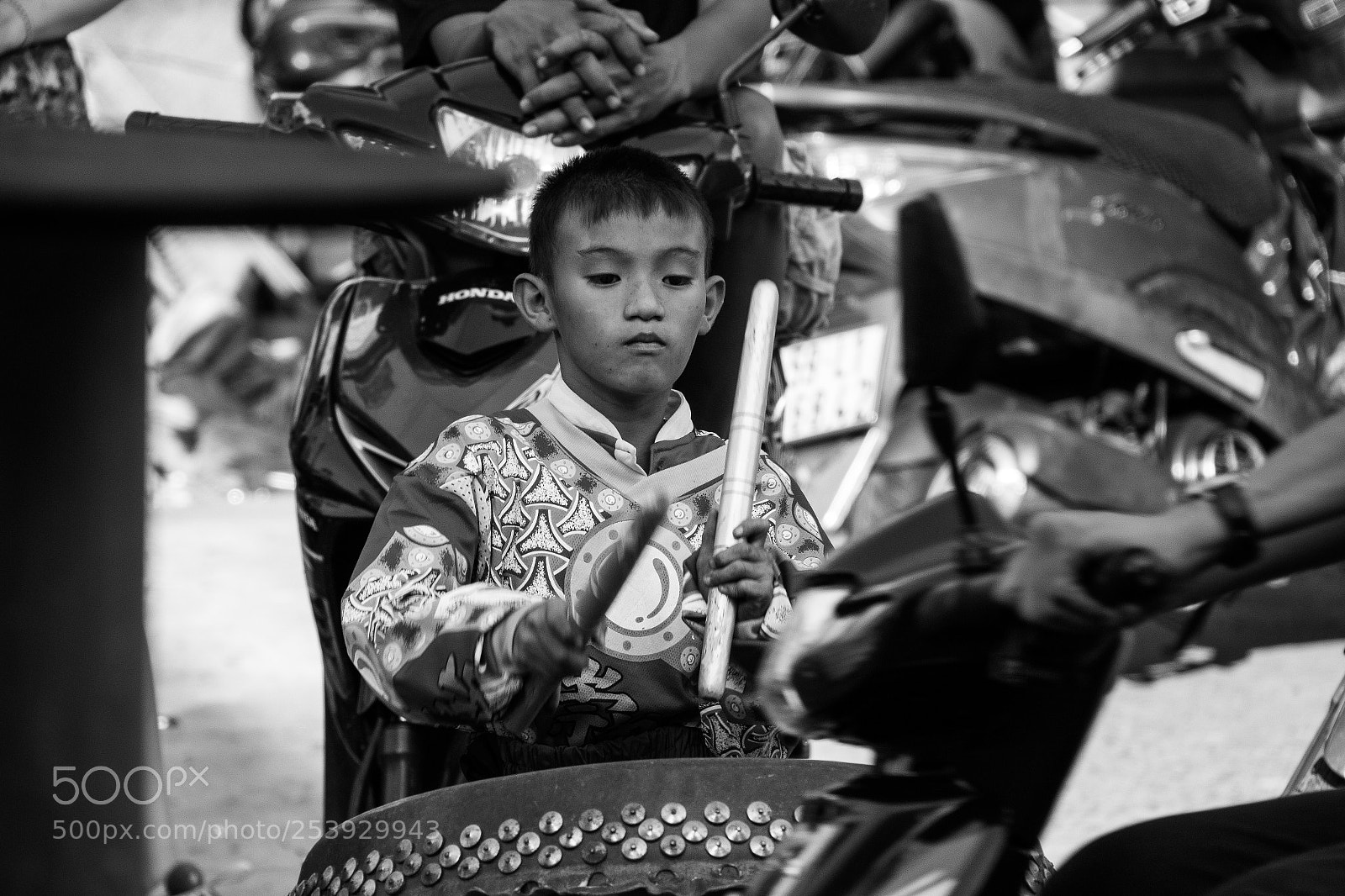 Canon EOS 70D sample photo. The drummer photography