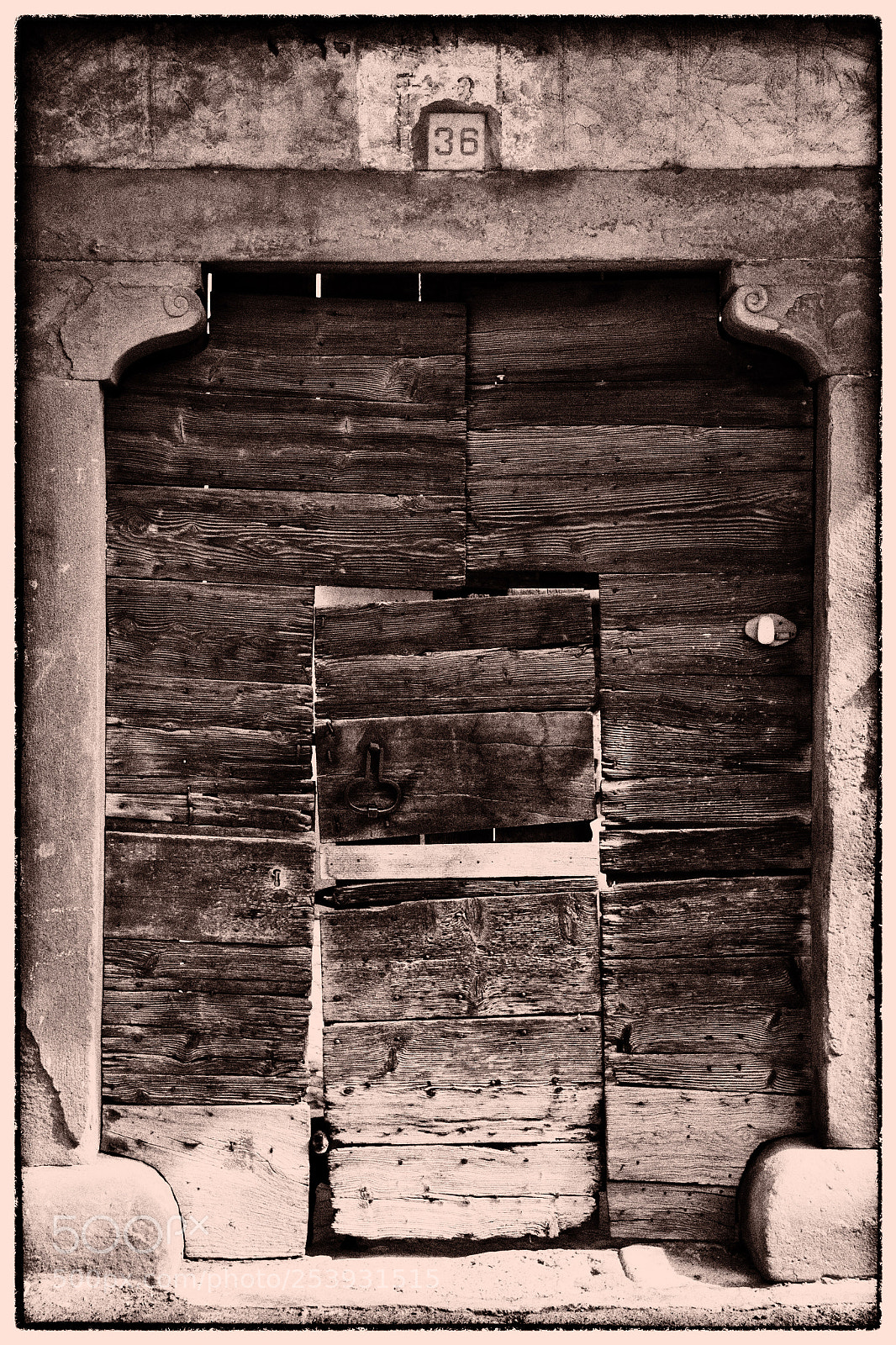 Canon EOS 60D sample photo. An ancient door photography