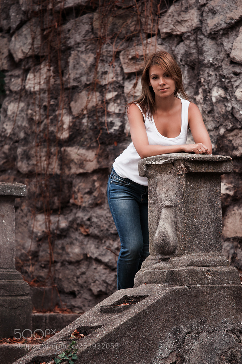 Canon EOS 5D Mark II sample photo. Into the park photography