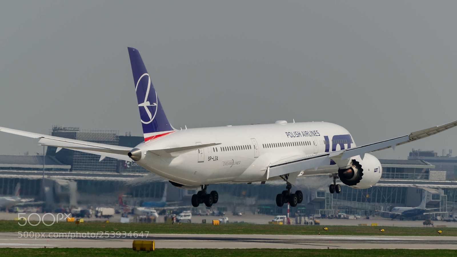 Nikon D5100 sample photo. Boeing 787-9 dreamliner sp-lsa photography