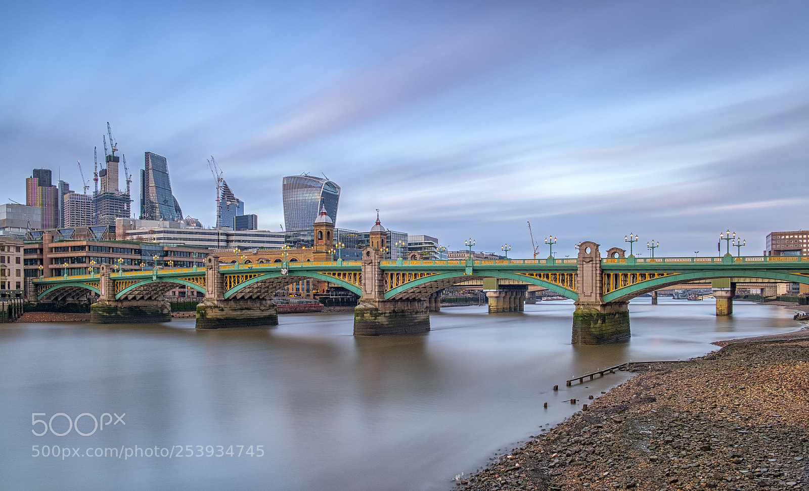 Fujifilm X-T10 sample photo. Southwark bridge photography