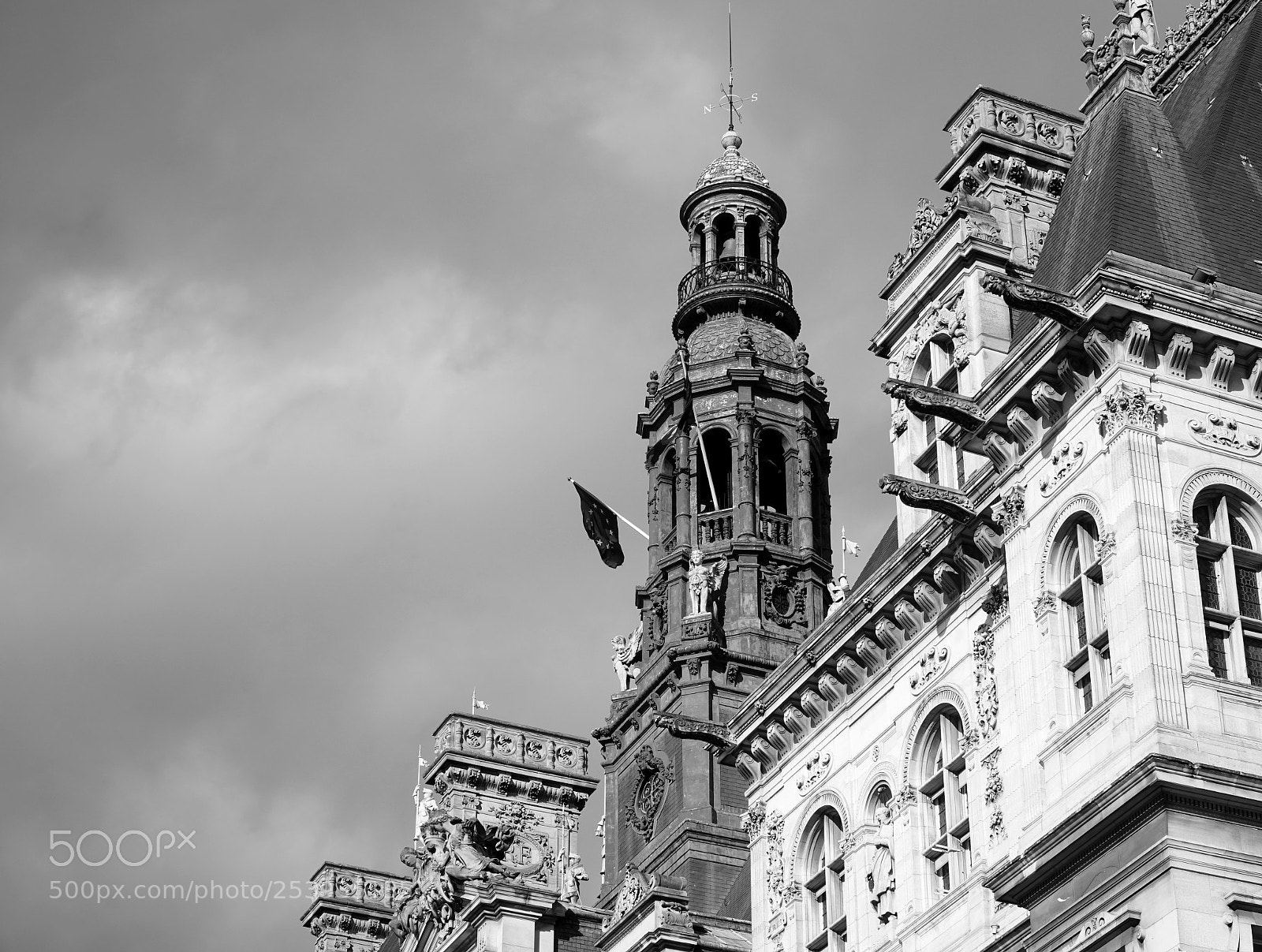 Sony a6500 sample photo. Paris city hall photography