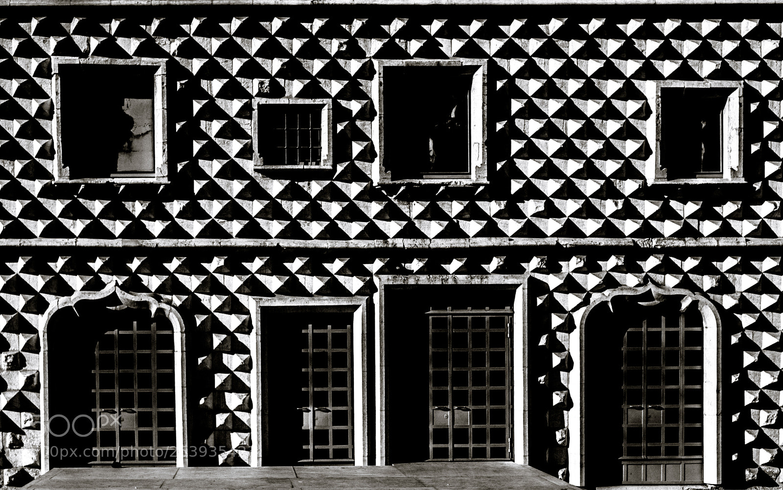 Fujifilm X-T2 sample photo. Lissabon stadtpalast photography