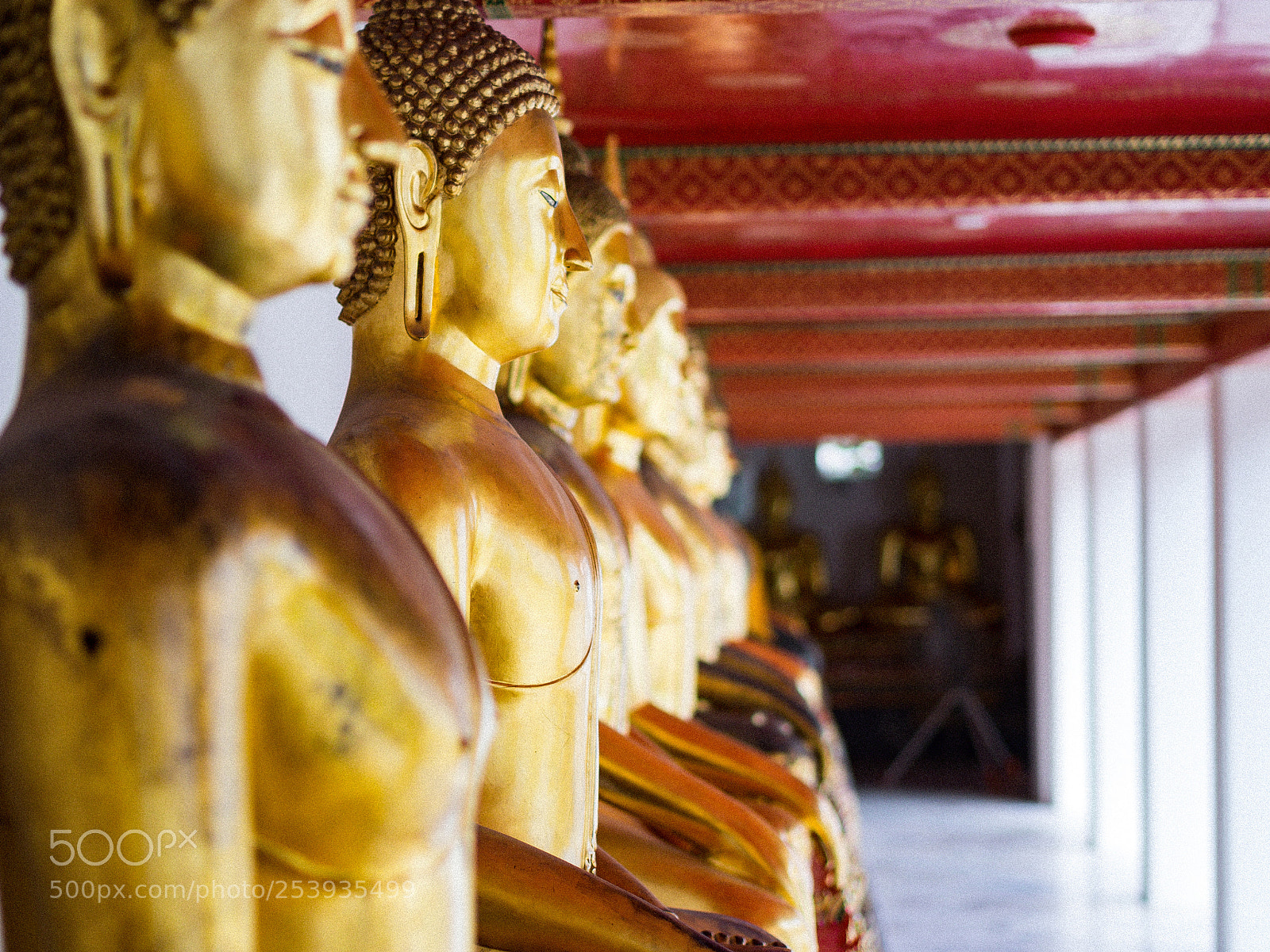 Olympus OM-D E-M1 sample photo. Wat pho photography