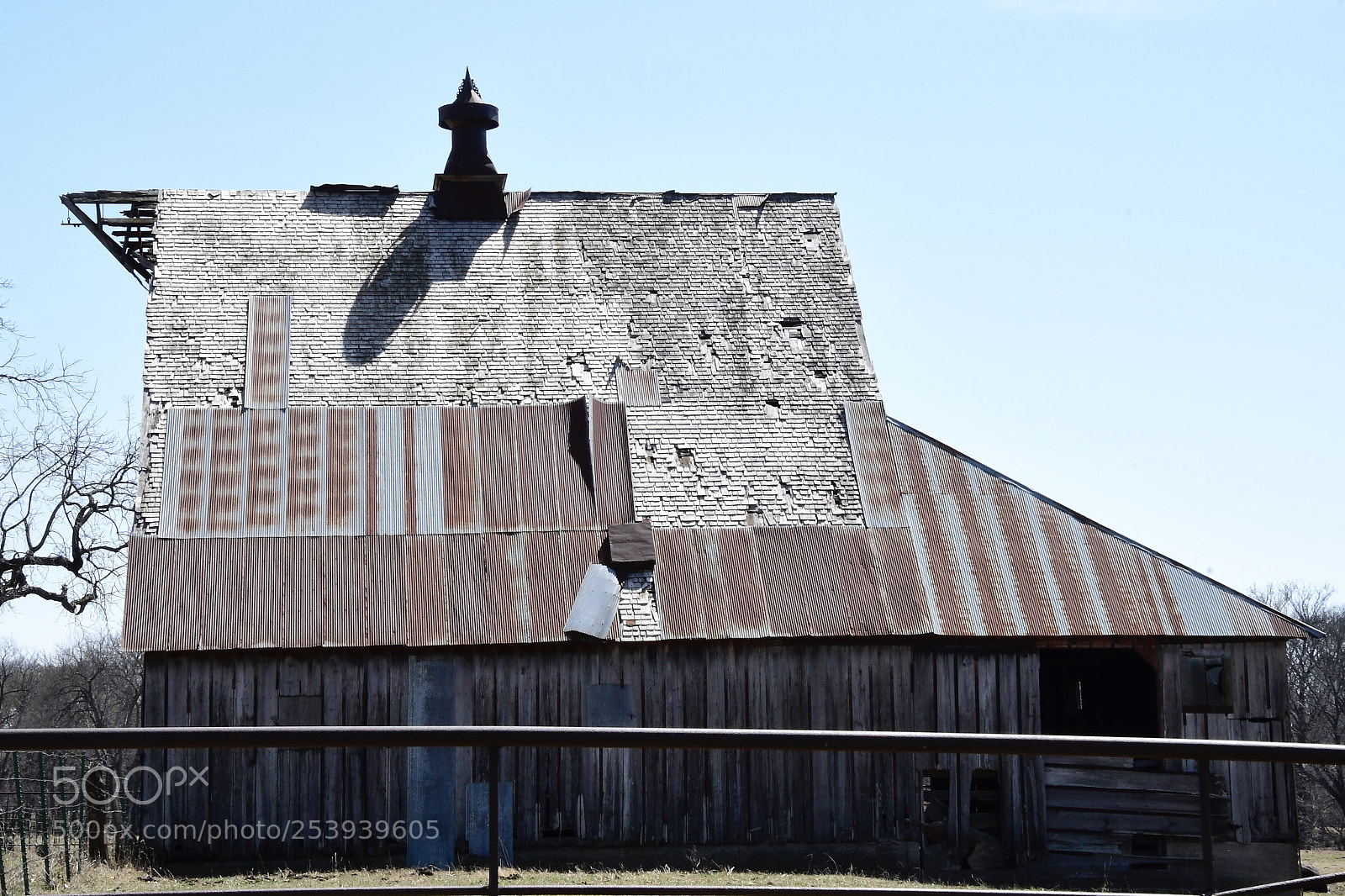 Nikon D500 sample photo. Old barn photography