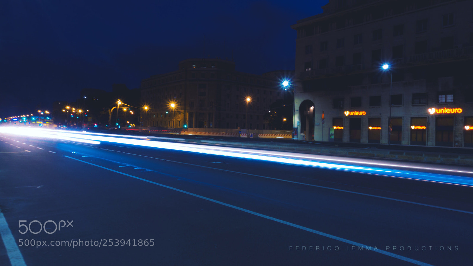 Sony Cyber-shot DSC-RX100 III sample photo. Linear lights photography