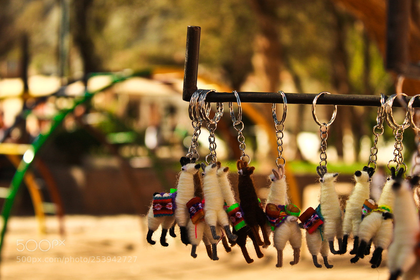 Canon EOS 1200D (EOS Rebel T5 / EOS Kiss X70 / EOS Hi) sample photo. Traditional souvenirs of humahuaca photography