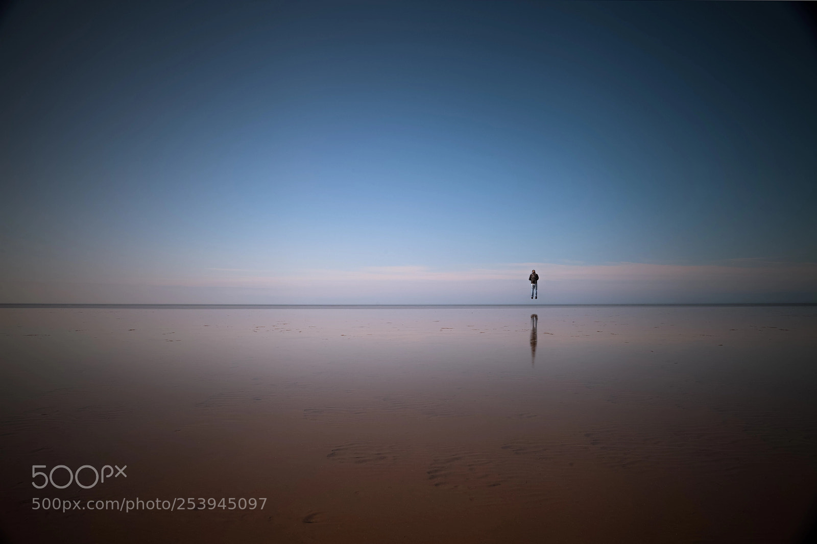Canon EOS 5D Mark II sample photo. Hover man photography