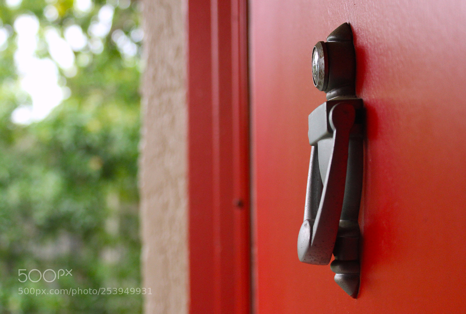 Canon EOS 600D (Rebel EOS T3i / EOS Kiss X5) sample photo. Door photography