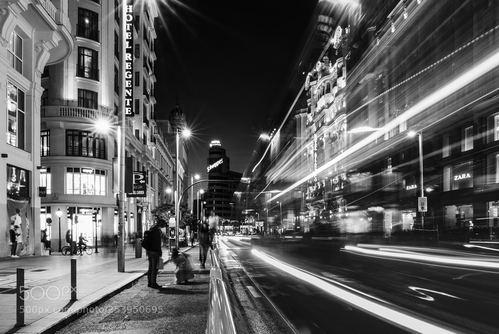 Panasonic Lumix DMC-LX100 sample photo. Gran vía... madrid photography