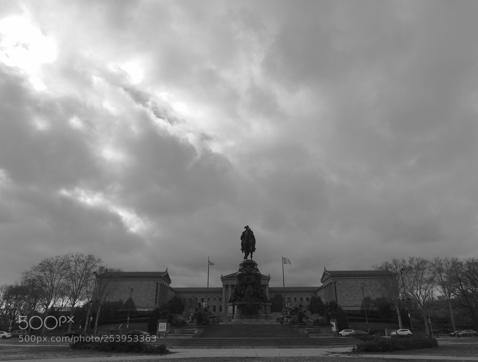 Nikon Coolpix P900 sample photo. George and the gathering photography