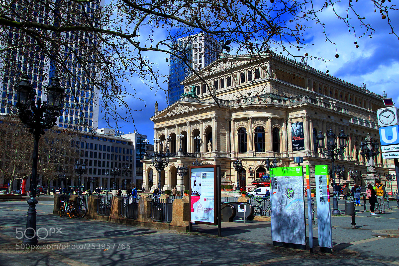 Canon EOS 700D (EOS Rebel T5i / EOS Kiss X7i) sample photo. Alte opera frankfurt photography