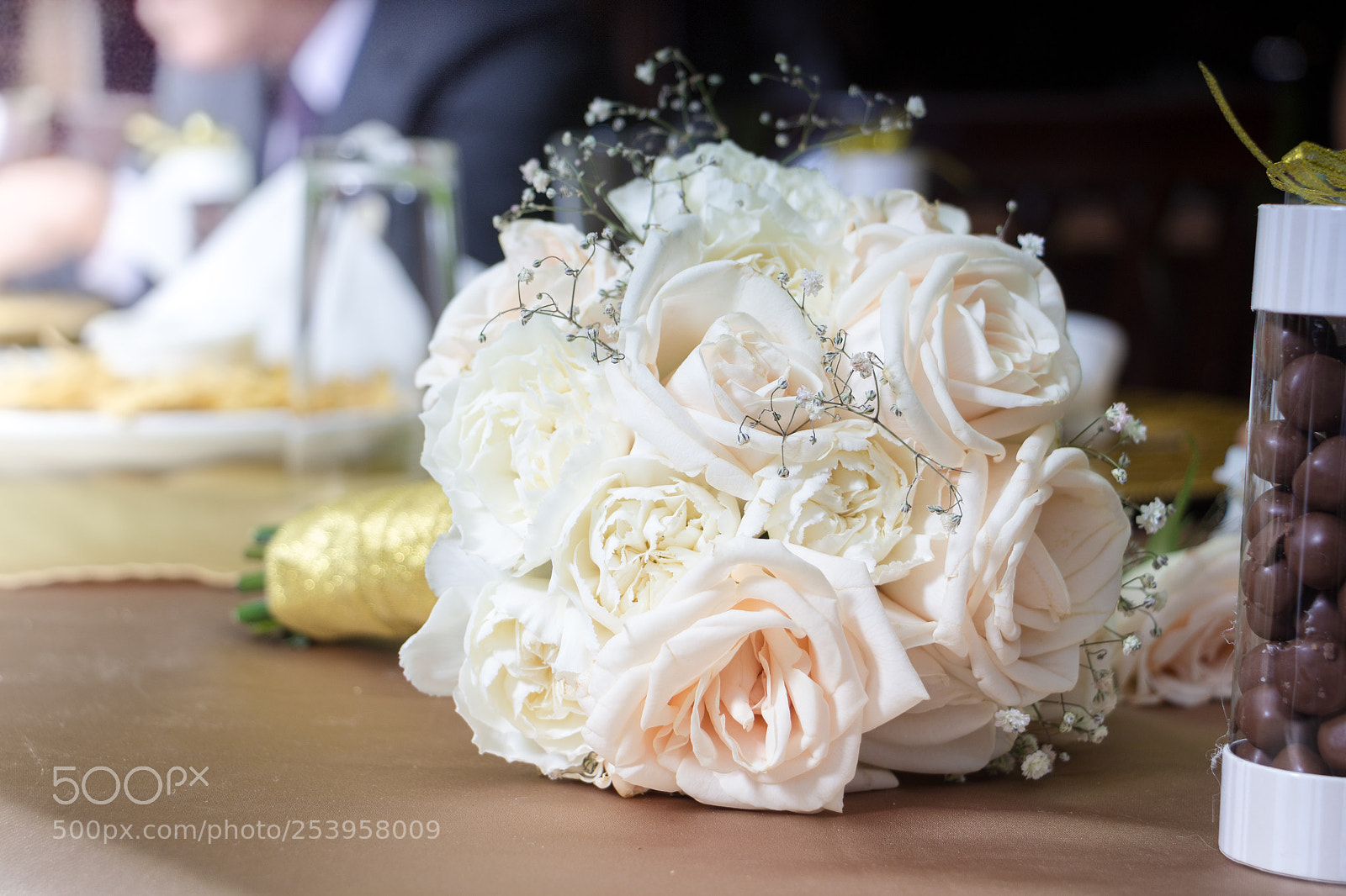 Canon EOS 1200D (EOS Rebel T5 / EOS Kiss X70 / EOS Hi) sample photo. Wedding bouquet photography