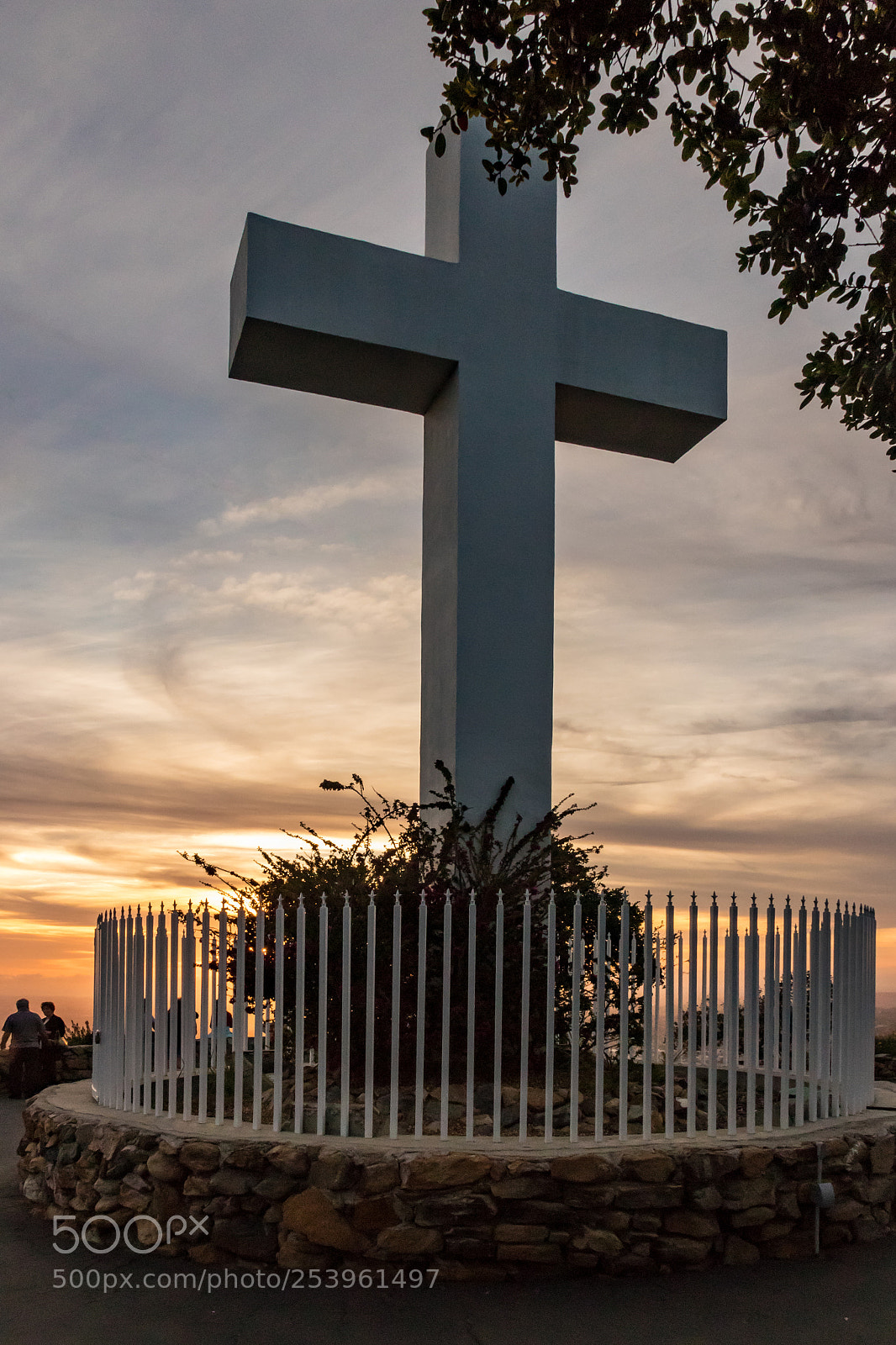 Canon EOS 80D sample photo. Mt helix cross at photography