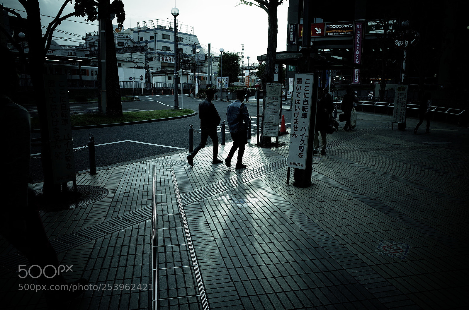 Ricoh GR II sample photo. Streets photography