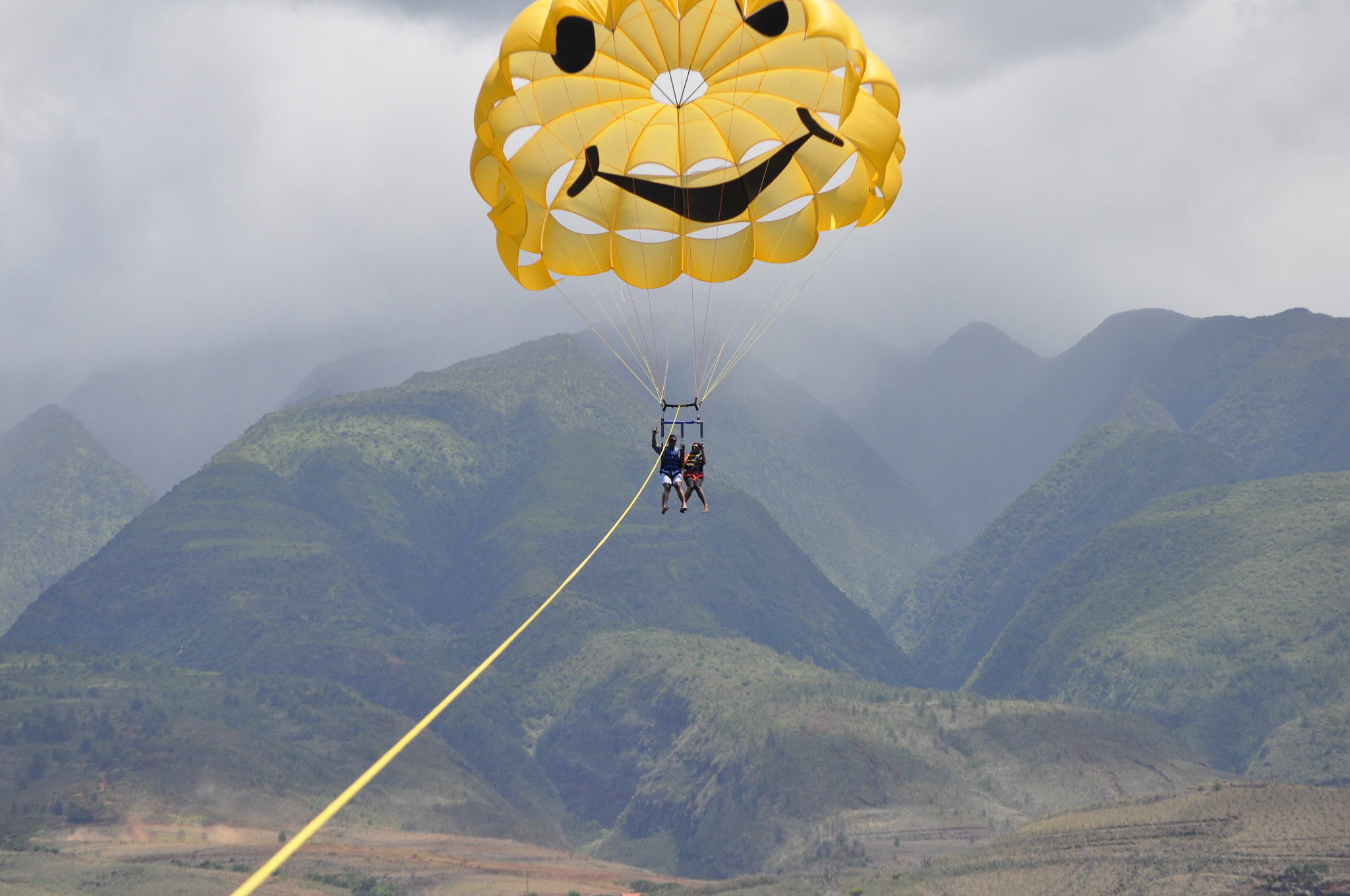 Nikon D5000 sample photo. Parasail photography