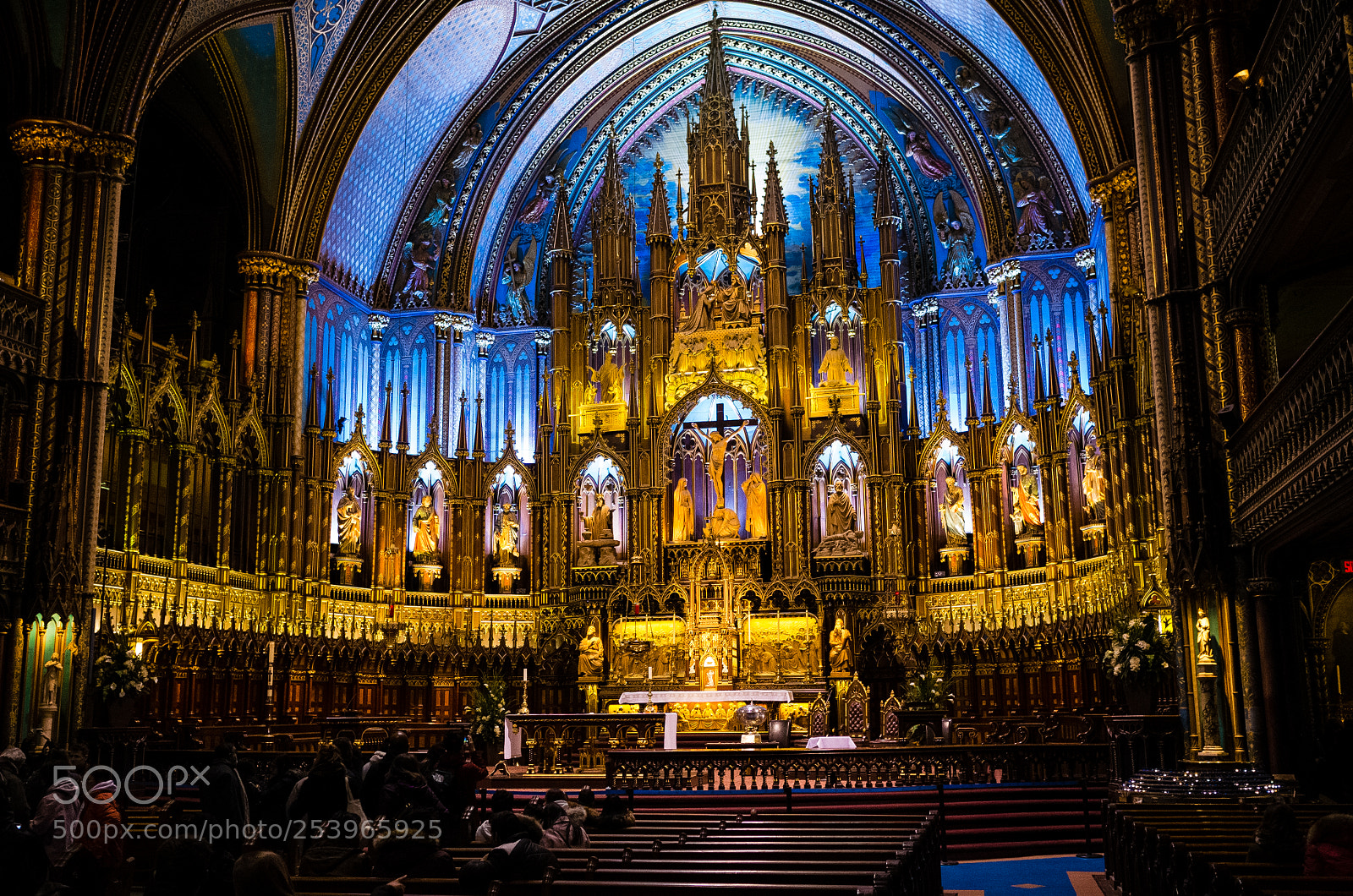 Ricoh GR II sample photo. Notre-dame basilica photography