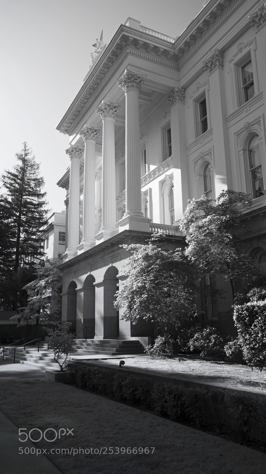 Sony a7 II sample photo. Sony 3775 state capitol building photography