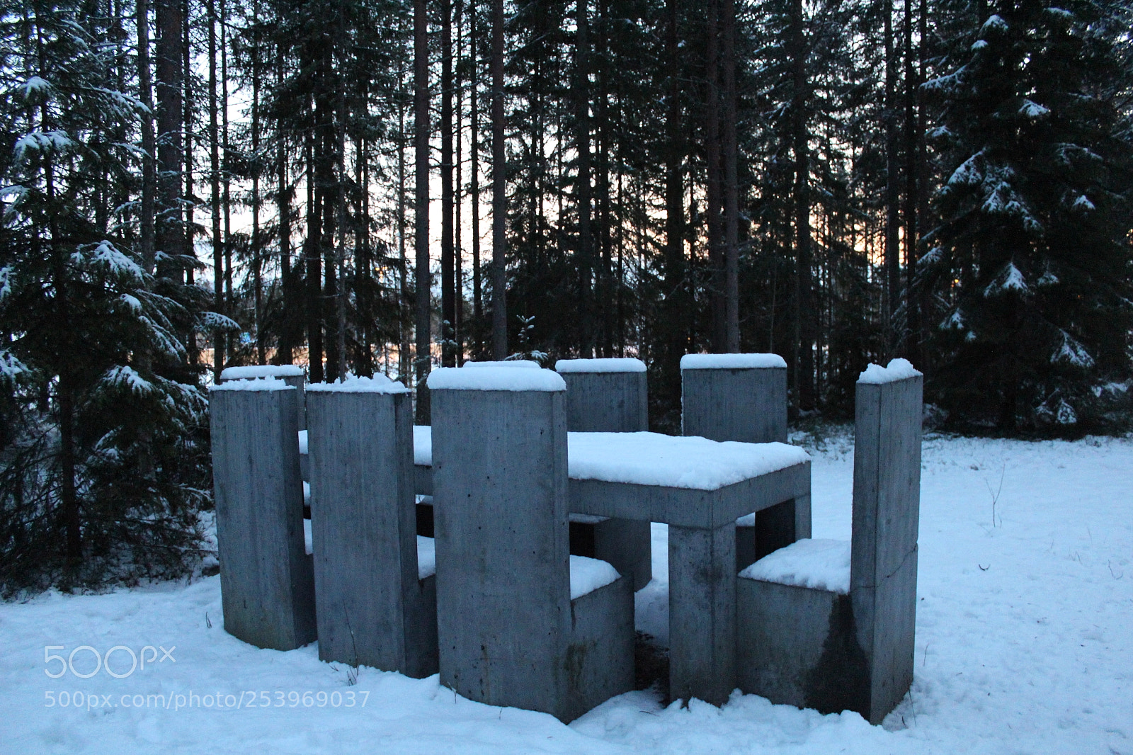 Canon EOS 600D (Rebel EOS T3i / EOS Kiss X5) sample photo. Stone table photography