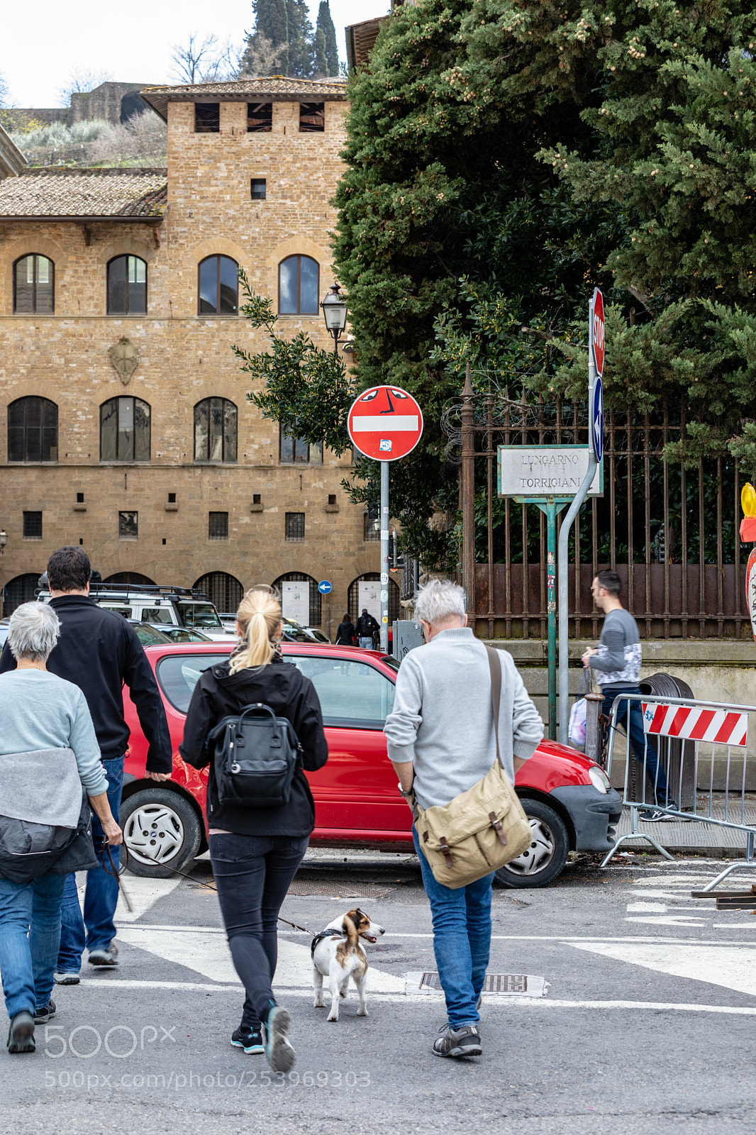 Canon EOS 5D Mark IV sample photo. Florence traffic sign art photography